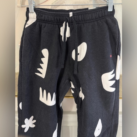 NIKE Mia Lee Artist Series Abstract Shapes Black And White Jogger Size Small - Picture 5 of 8